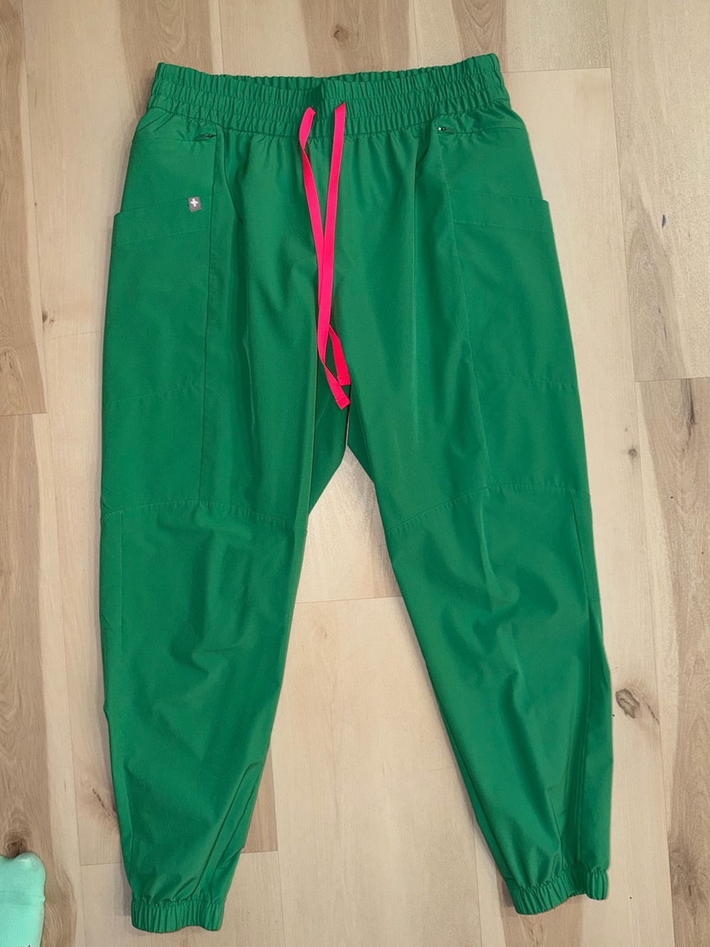 Figs Green women’s high waisted Zamora joggers